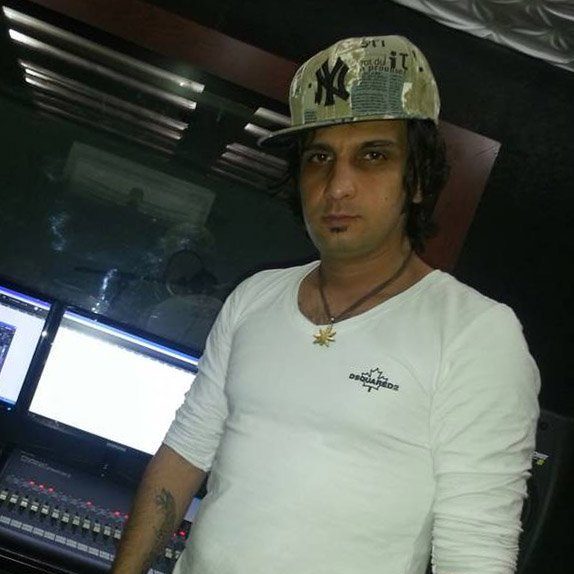 مهدی جاوید
